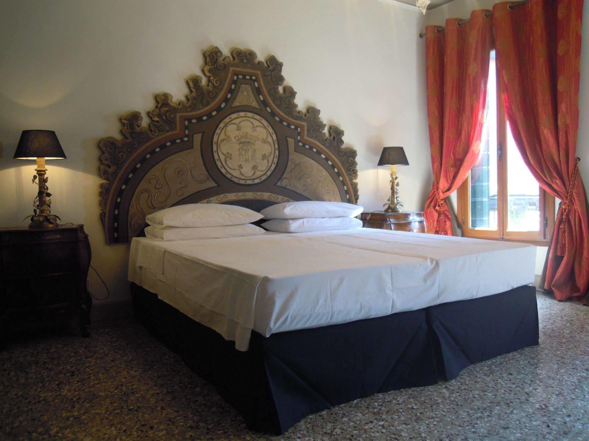 La Residenza 818 Hotel Venetië Buitenkant foto