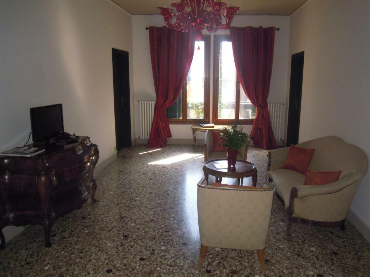 La Residenza 818 Hotel Venetië Buitenkant foto